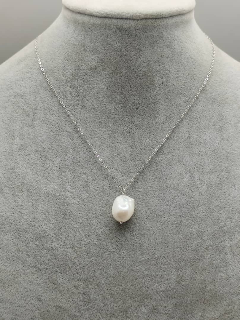 Pebble pendant